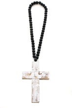 Laden Sie das Bild in den Galerie-Viewer, Zauberhaftes Boho Holz Kreuz mit Holzperlenkette in 3 Varianten
