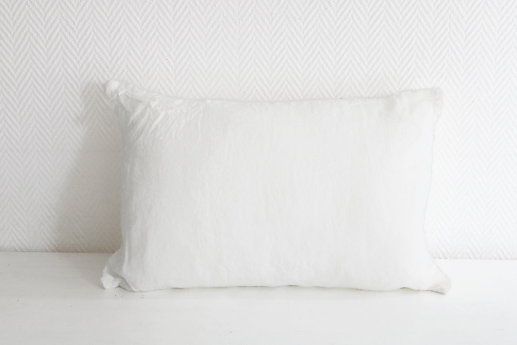 Kuscheliges weißes Leinen Kissen inklusive Füllung, 40 x 60 cm, 100 % Leinen