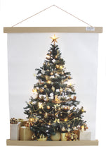 Laden Sie das Bild in den Galerie-Viewer, Weihnachtsbaum Leinwand mit LED Beleuchtung, 41,5 x 53 cm
