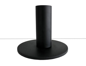 Kerzenhalter aus Metall in schwarz, Höhe 6,5 cm, Durchmesser Kerzenfassung 2,2 cm