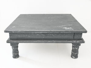 Handgefertigter Beistell Tisch aus Holz, 40 x 40 cm, Höhe 17 cm, in 2 verschiedenen Farben erhältlich
